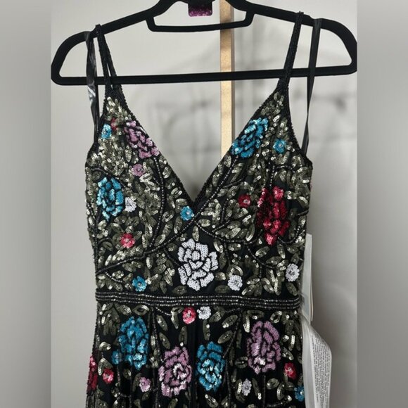 Mac Duggal Black Embellished Floral Sequin Beaded Gown - Picture 2 of 8